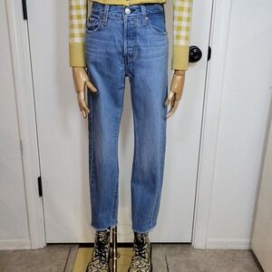 Levi's Wedgie Button Fly Ankle Fray 100% Cotton Jeans Women's Size 26